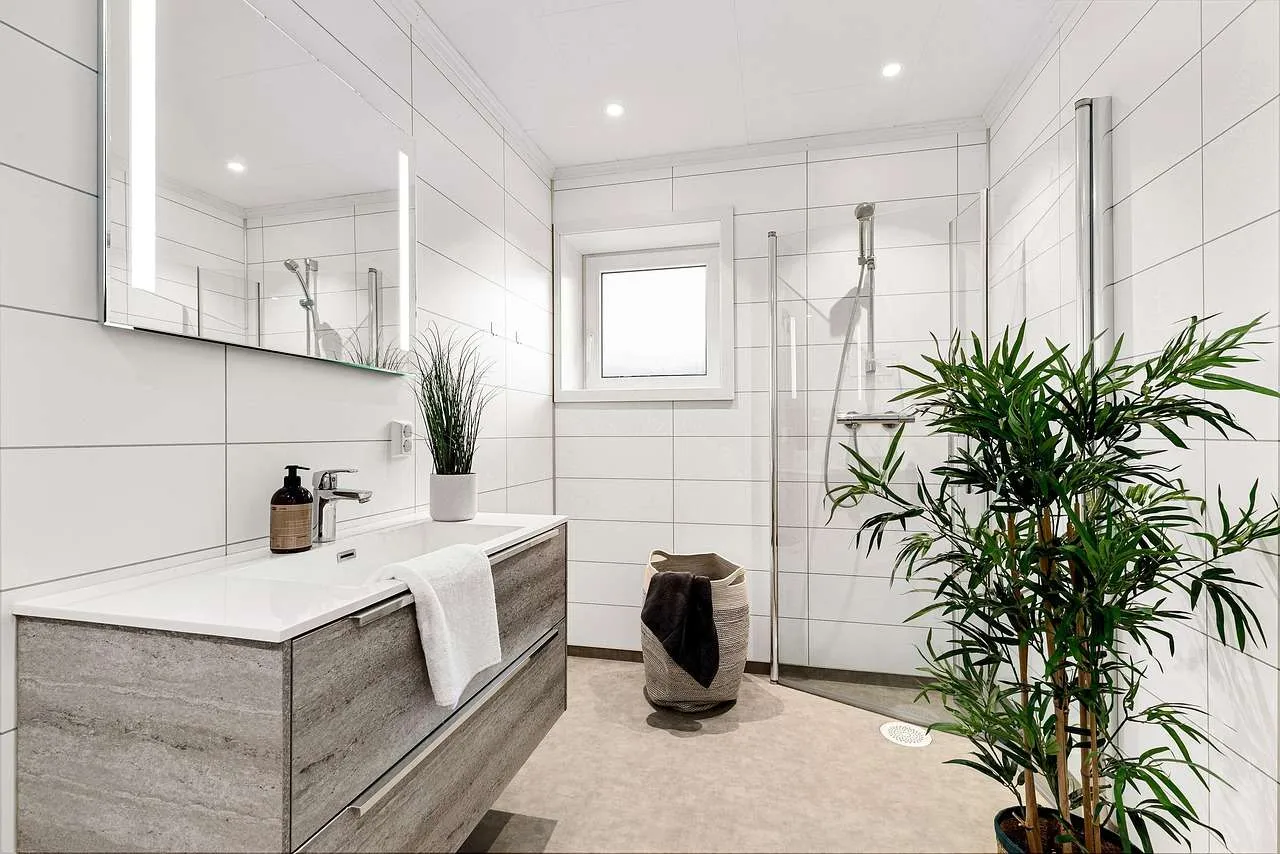 Small Bathroom Ideas: Clever Space-Saving Solutions
